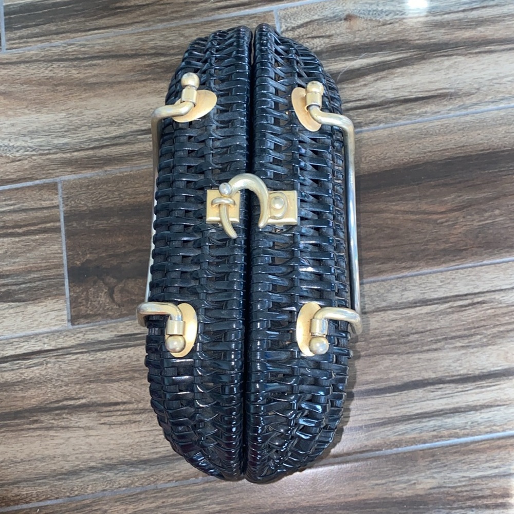 🛍️Adorable Custom Made Black Woven Handbag With Gold Details! - Picture 3 of 15